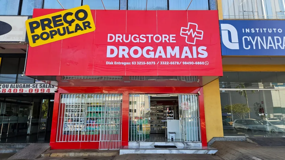 Fachada real da Drugstore Drogamais em Palmas